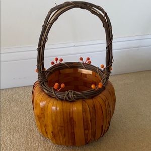 Woven fall themed basket